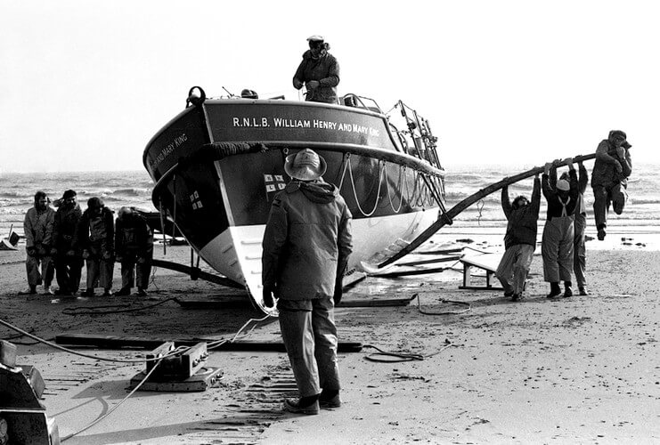 Recovering Lifeboat Ridlington